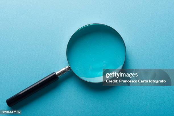 magnifying glass - magnifying glass stock pictures, royalty-free photos & images