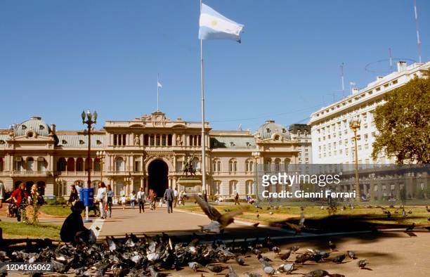 “Plaza de Mayo” and “Casa Rosada”, headquarters of th Executive Branch of Argentina Republic, Buenos Aires, 1989.