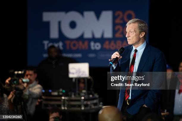 Democratic presidential candidate Tom Steyer addresses a crowd during a presidential primary election night party at 701 February 29, 2020 in...