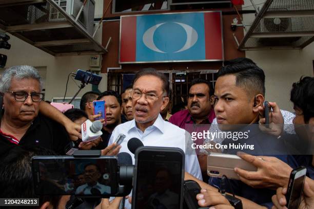 Malaysian politician Anwar Ibrahim speaks to the media outside the headquarter of People's Justice Party on March 1, 2020 in Kuala Lumpur, Malaysia.