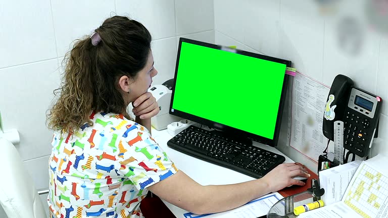 Nurse Ringing Computer Nurse Wearing Green Videos and HD Footage - Getty Images