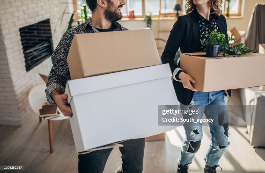 Coppin Move In Couple Moving In Into New Apartment High-Res Stock Photo - Getty Images