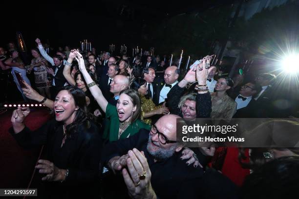 People singduring the Gloria Gaynor show as part of the amfAR Gala Mexico City 2020 on February 04, 2020 in Mexico City, Mexico.