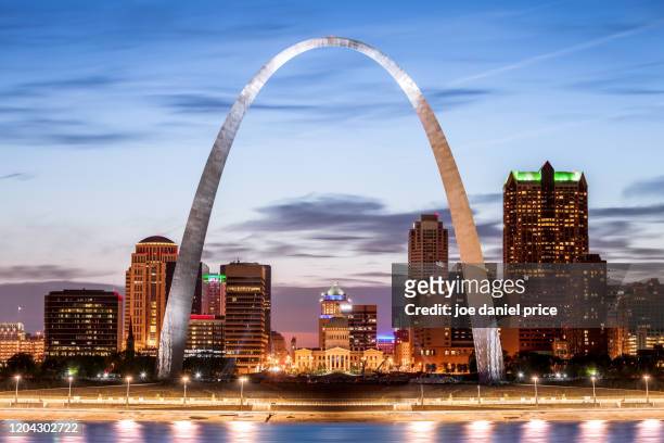 the gateway arch, st louis, missouri, america - missouri stock pictures, royalty-free photos & images