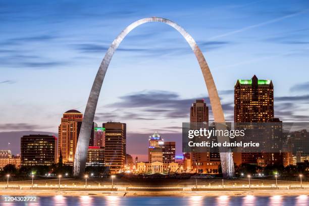 the gateway arch, st louis, missouri, america - missouri bildbanksfoton och bilder