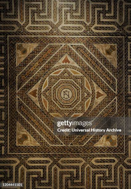 Roman Pattern Limestone 514 Limestone Tile Stock Photos, High-Res Pictures, and Images - Getty ...