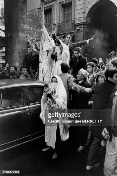 The War In Algiers, Algeria In 1960 - Riots in Algiers Emeutes.