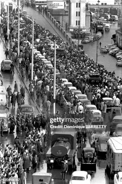 The War In Algiers, Algeria In 1960 - Riots in Algiers Emeutes.