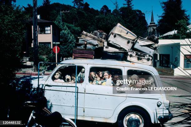 Car Art : american artists again the car in Sausalito, United States in June, 2007 - Car parked on a street of Sausalito, California which has been...