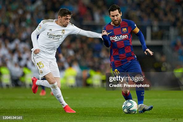 Fede Valverde of Real Madrid and Lionel Messi of FC Barcelona during... News Photo - Getty Images