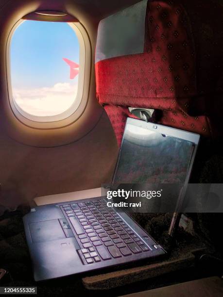 Planes Lock Screen Computer Airplane Laptop Screen Photos and Premium High Res Pictures - Getty Images