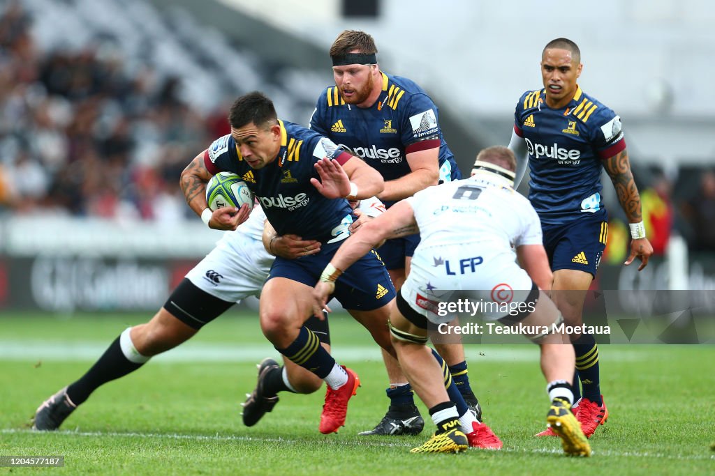 Super Rugby Rd 2 - Highlanders v Sharks