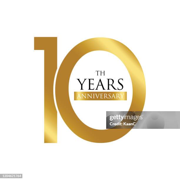 stockillustraties, clipart, cartoons en iconen met de grafiek van het embleem van de verjaardag geïsoleerd, etiket van het verjaardagspictogram, de illustratie van de verjaardagssymboolvoorraad - 10 jarig jubileum