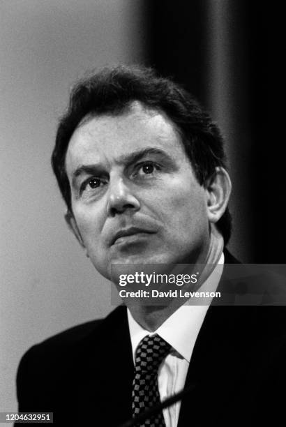 Tony Blair 1997 General Election Campaign Photos and Premium High Res