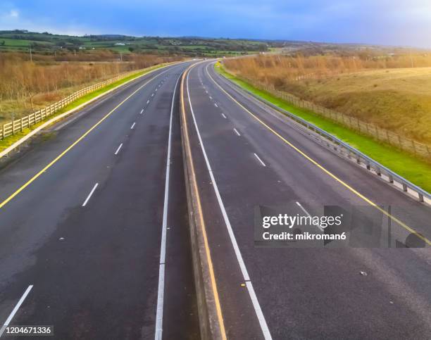 6 Lane Highway Photos and Premium High Res Pictures - Getty Images
