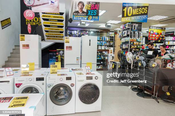 Barcelona, Kyoto electrodomesticos, home appliance store.