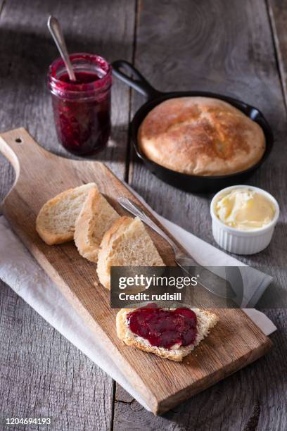 skillet bread - raspberry jam stock pictures, royalty-free photos & images