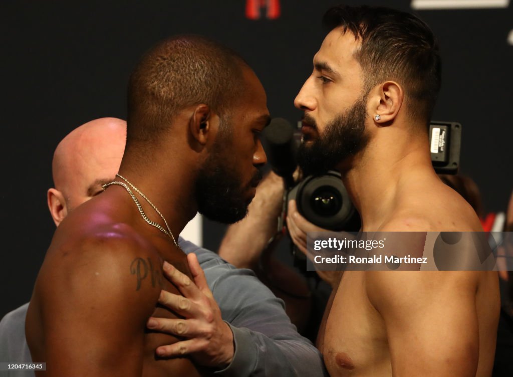 UFC 247 Jones v Reyes: Weigh-Ins