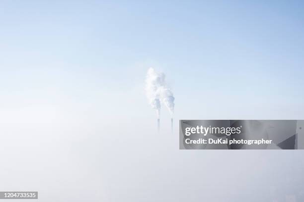 air pollution fog - treibhausgas stock-fotos und bilder