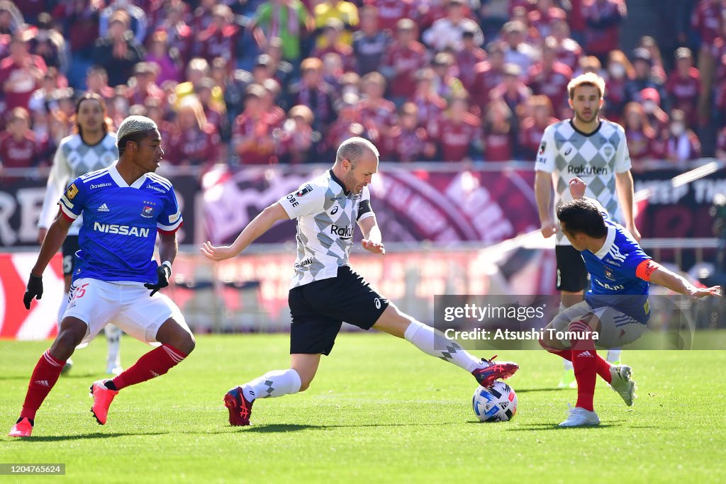 Yokohama F.Marinos v Vissel Kobe - Xerox Super Cup