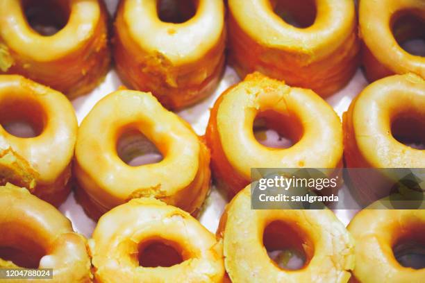 yolk donuts (rosquillas de alcalá) - rosquillas ストックフォトと画像