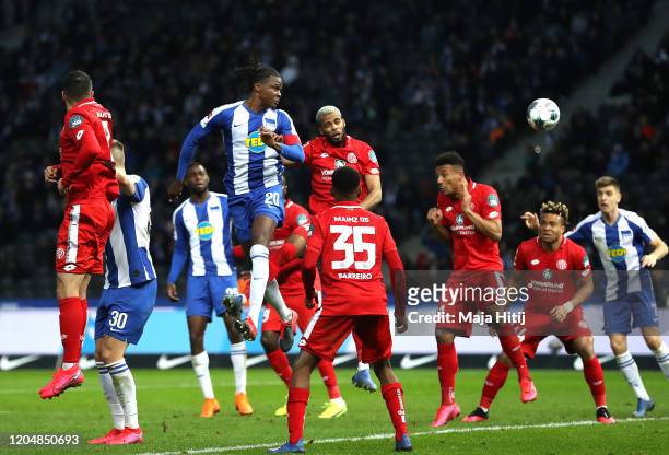 Dedryck Boyata of Herta BSC scores his team's first goal during the Bundesliga match between Hertha BSC and 1. FSV Mainz 05 at Olympiastadion on...