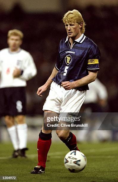 Colin Hendry of Scotland on the ball during the England v Scotland Euro 2000 play-off second leg match at Wembley Stadium, London. Scotland won the...