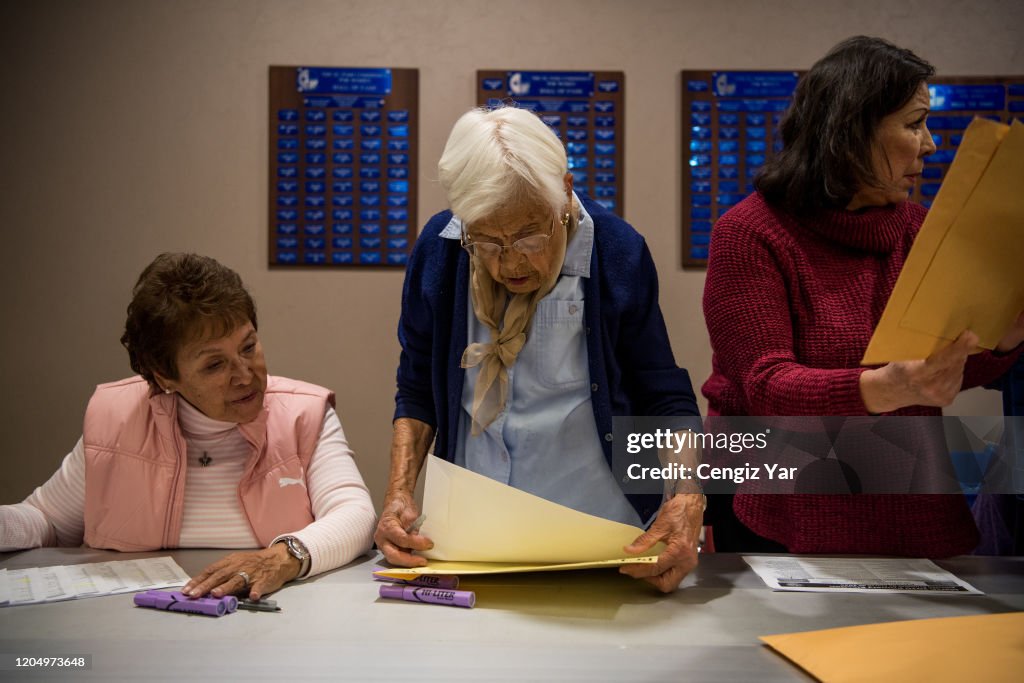 Voters In 14 States Head To The Polls On Super Tuesday