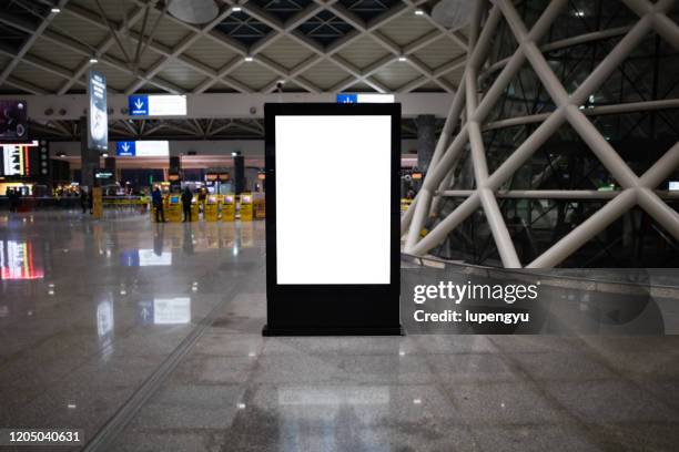 blank billboard at airport - station imagens e fotografias de stock