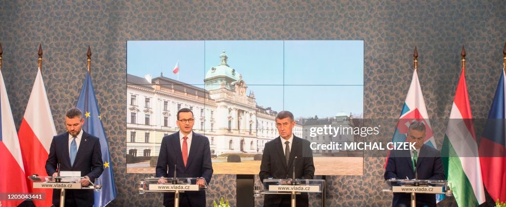 CZECH-V4-POLITICS-HEALTH-VIRUS