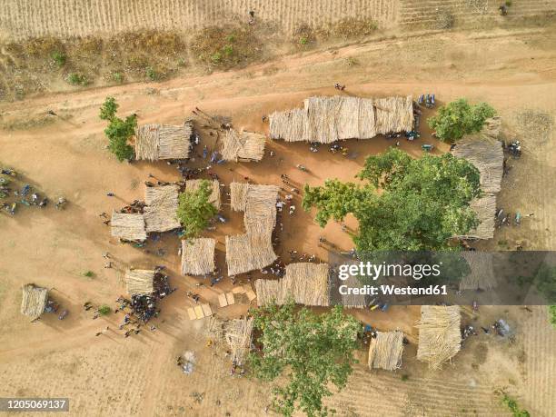 nigeria, ibadan, aerial view of kamberi tribe market - african village stock-fotos und bilder