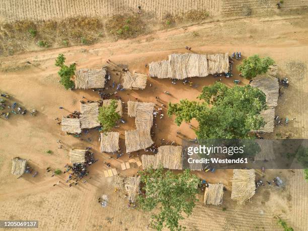nigeria, ibadan, aerial view of kamberi tribe market - village imagens e fotografias de stock