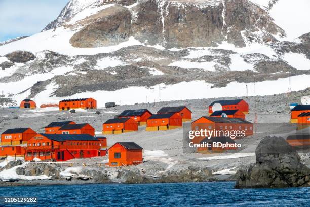 scenic view of the antarctic peninsula (science station esperanza) - tranquility base stock pictures, royalty-free photos & images