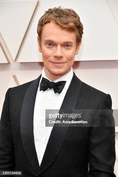 Alfie Allen attends the 92nd Annual Academy Awards at Hollywood and Highland on February 09, 2020 in Hollywood, California.