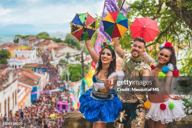 o melhor carnaval de rua de olinda - recife estado de pernambuco - fotografias e filmes do acervo