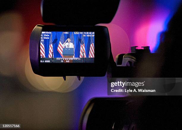 Obama Camera 359 Old Camera Viewfinder Stock Photos, High-Res Pictures, and Images ...
