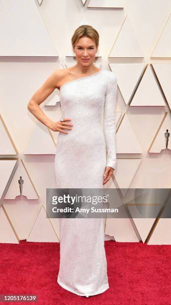 Renée Zellweger attends the 92nd Annual Academy Awards at Hollywood and Highland on February 09, 2020 in Hollywood, California.