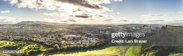 edinburgh city - arthur's seat - fotografias e filmes do acervo