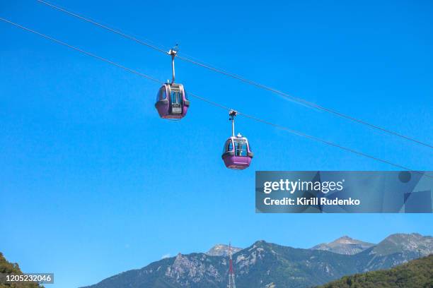 cable cars in switzerland - ski lift summer stock pictures, royalty-free photos & images