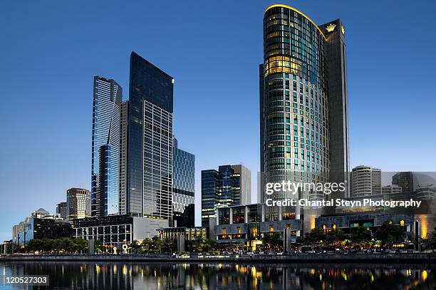 melbourne skyline - river yarra stock-fotos und bilder