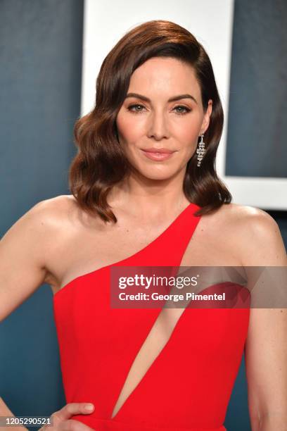Whitney Cummings attends the 2020 Vanity Fair Oscar party hosted by Radhika Jones at Wallis Annenberg Center for the Performing Arts on February 09,...