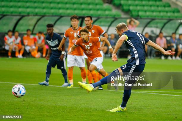 Ola Toivonen of the Victory kicks a penalty goal during the AFC Champions League Group E match between Melbourne Victory and Chiangrai United at...
