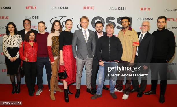 Pegah Ferydoni, Uwe Schott, Susanna Capurso, show runner Oliver Kienle, Christina Hecke, Lisa Vicari, Dennis Mojen, Walid Al-Atiyat, Andre Eisermann,...