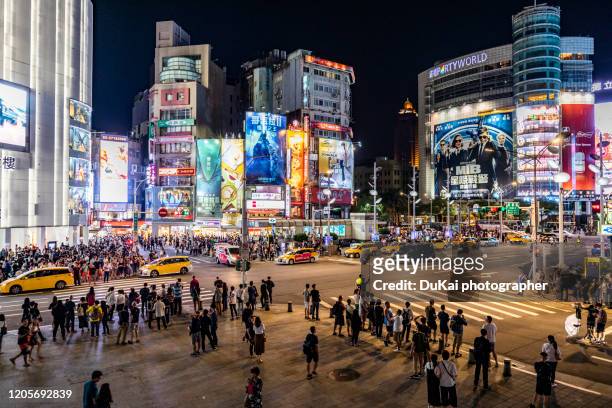 taiwan, taipei, ximending at night - taipeh stock pictures, royalty-free photos & images