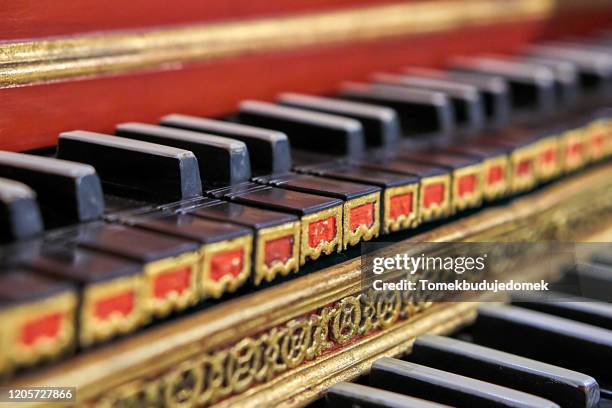 harpsichord - baroque stockfoto's en -beelden