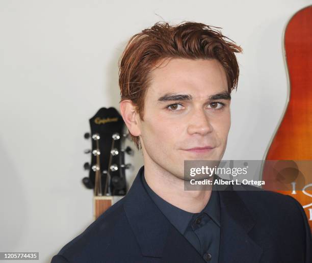 Apa arrives for the Premiere Of Lionsgate's "I Still Believe" held at ArcLight Hollywood on March 7, 2020 in Hollywood, California.