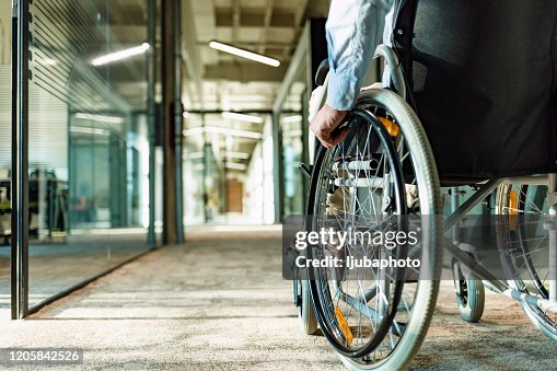 92 265点の車いすのストックフォト Getty Images