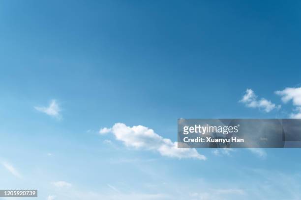 cloudscape background - wolkengebilde stock-fotos und bilder
