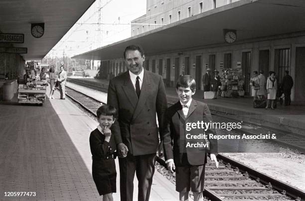 The Railway Children Film Photos And Premium High Res Pictures Getty the-railway-children-film-photos-and-premium-high-res-pictures-getty