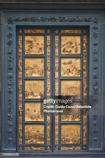 porta del paradiso, battistero di firenze - baptistery imagens e fotografias de stock